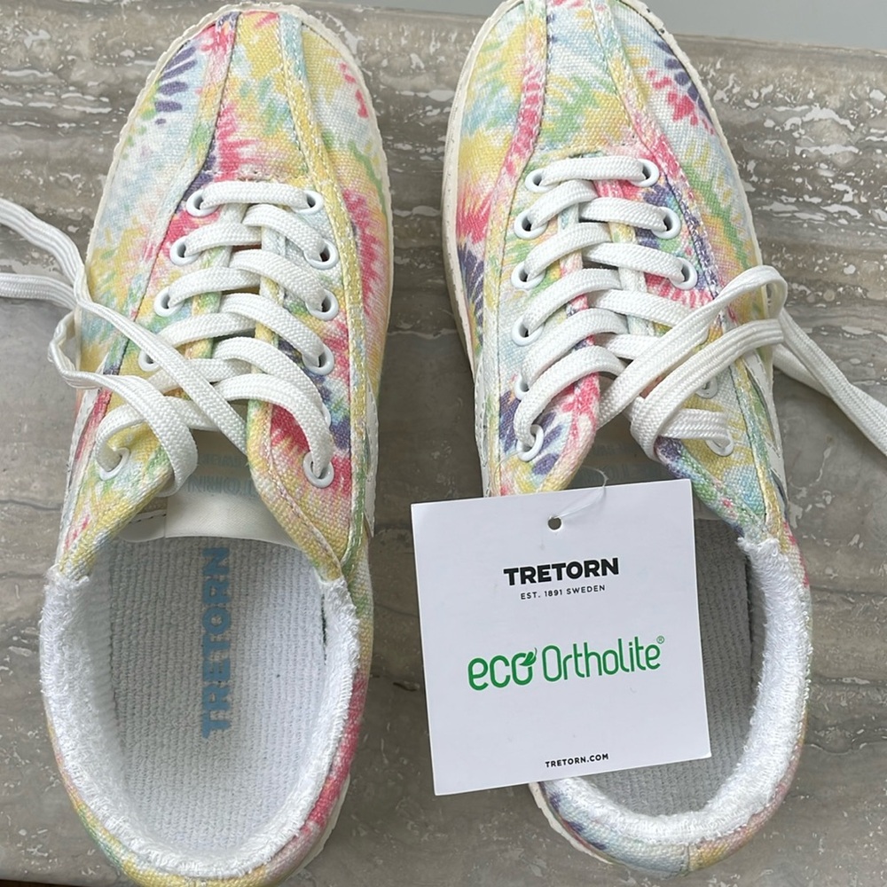 Tretorn Women's Tie Dye Nylite Low Top Lace Up Tennis Shoes Size 4.5 Women's